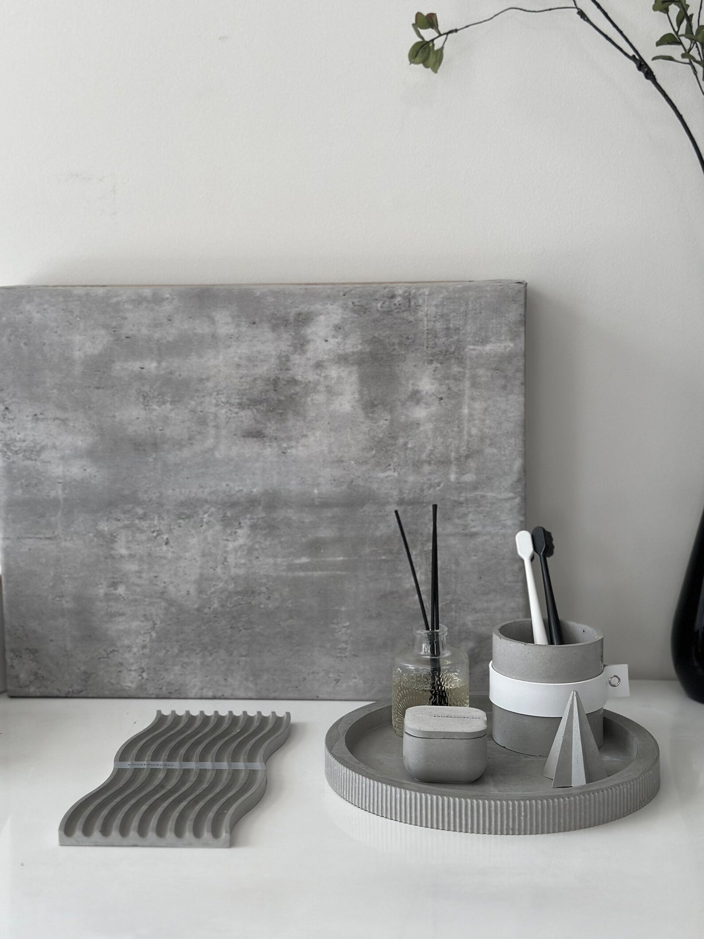 Wavy Ribbed Concrete Tray