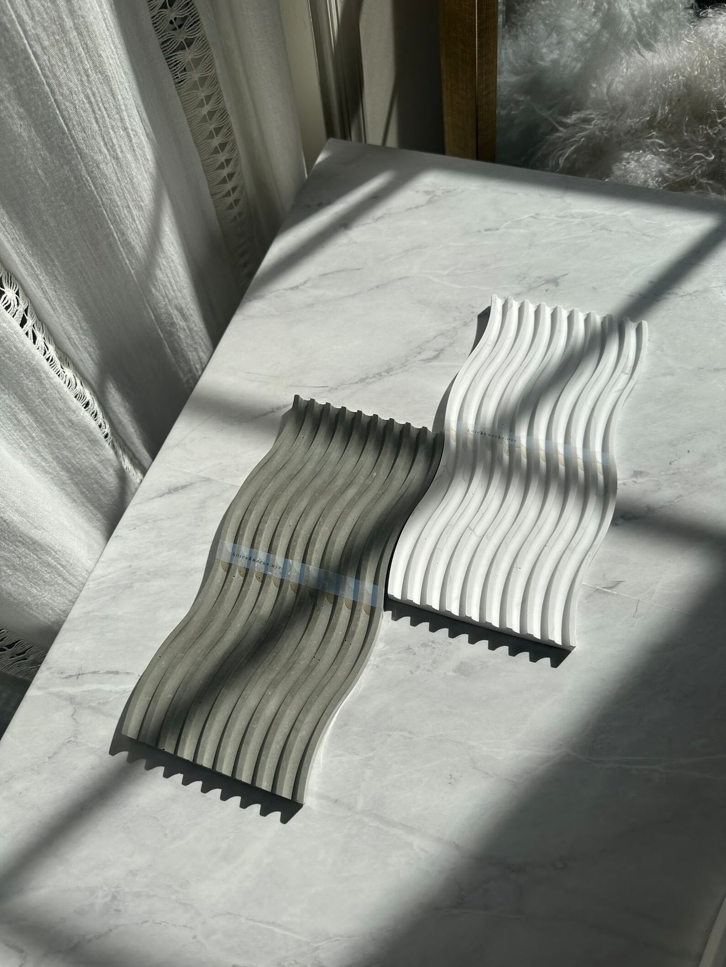 Wavy Ribbed Concrete Tray