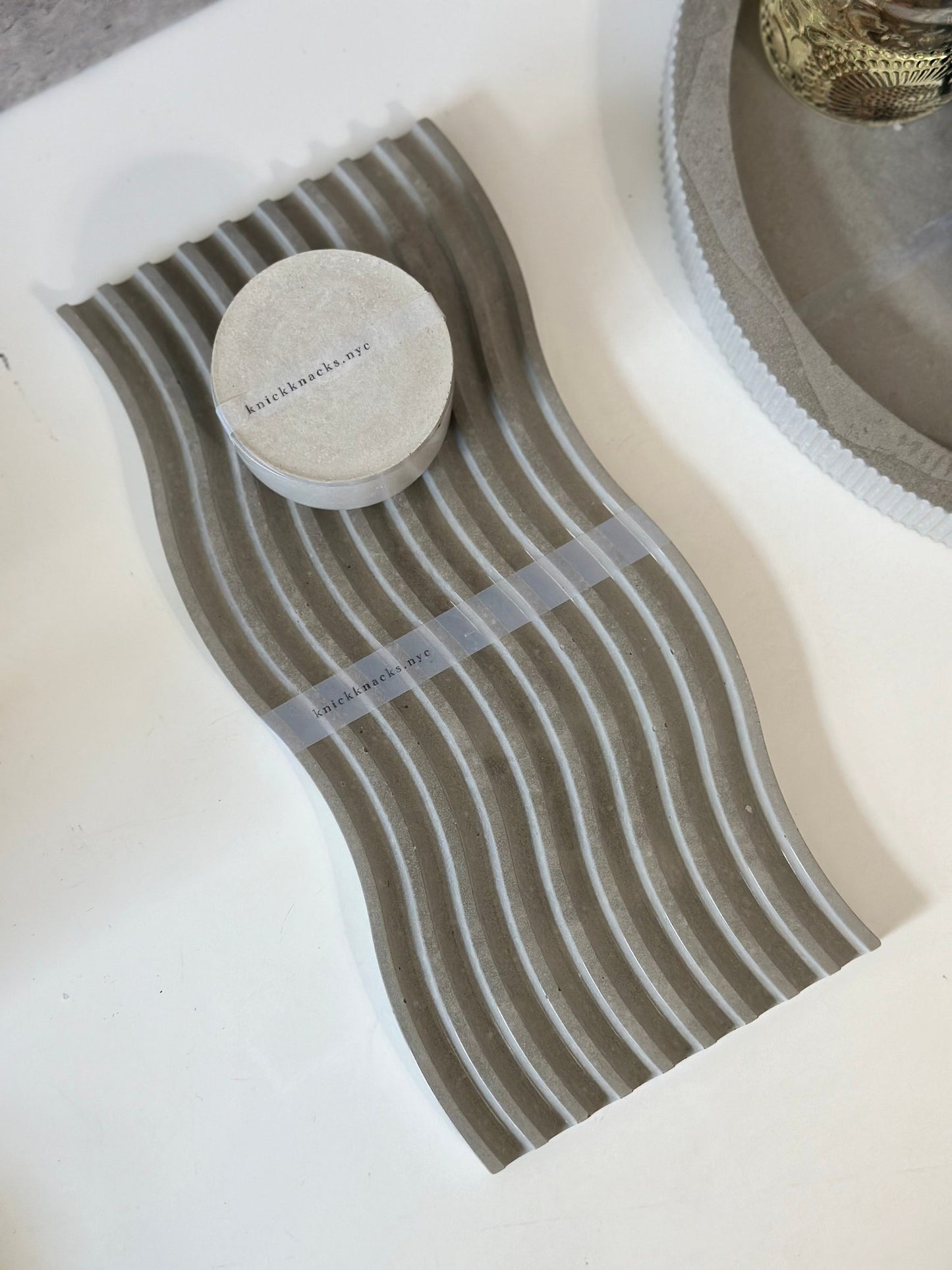 Wavy Ribbed Concrete Tray