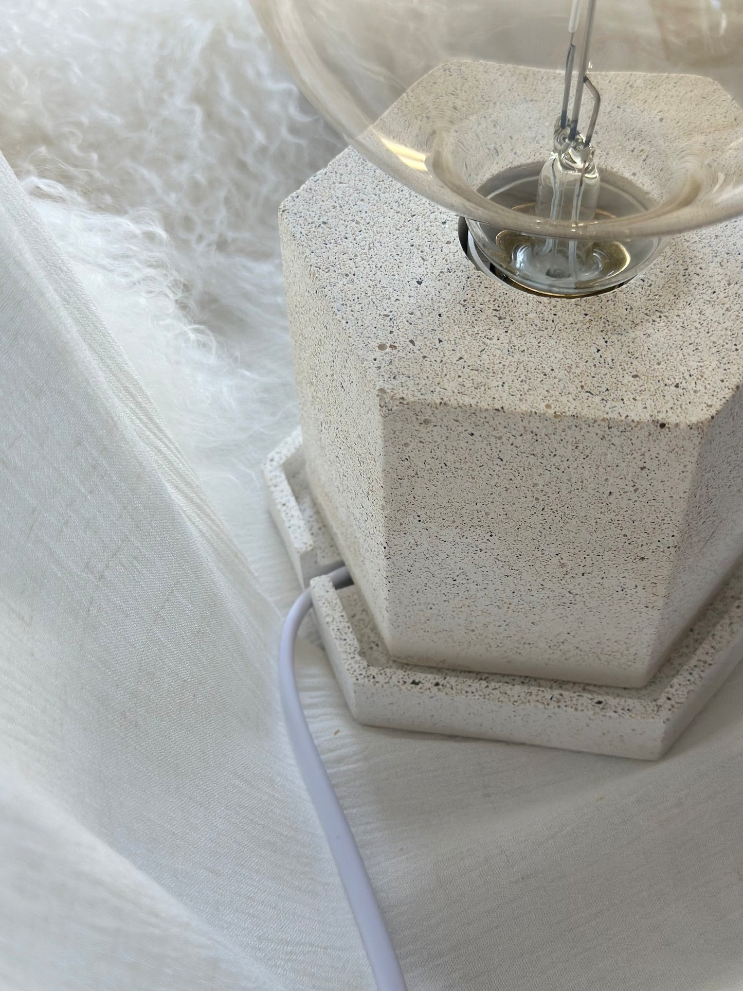 Happy Bulb Table Lamp