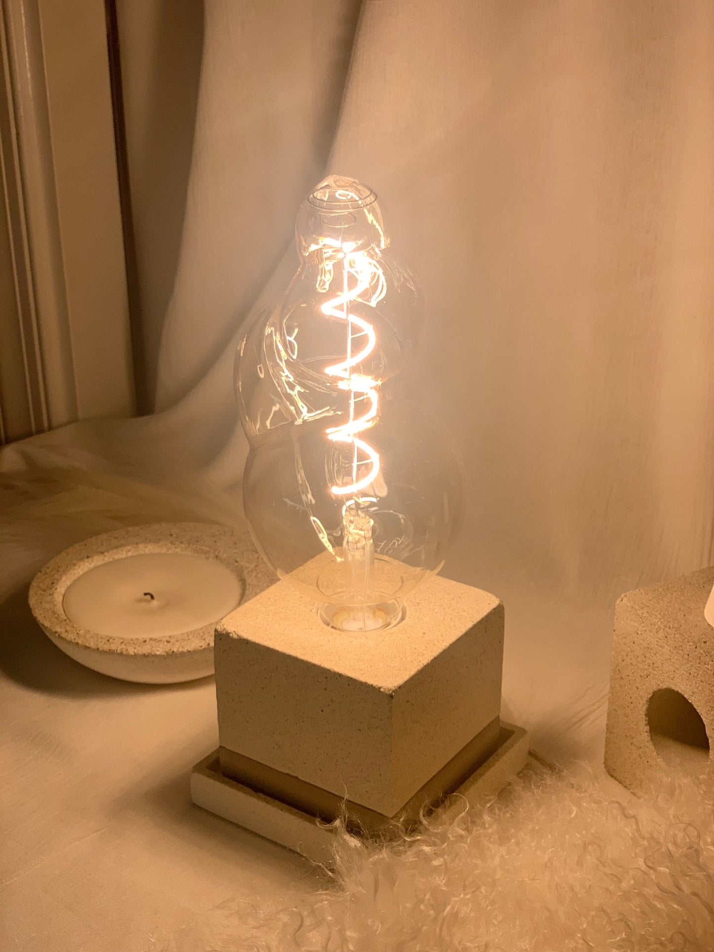 Bubble Table Lamp