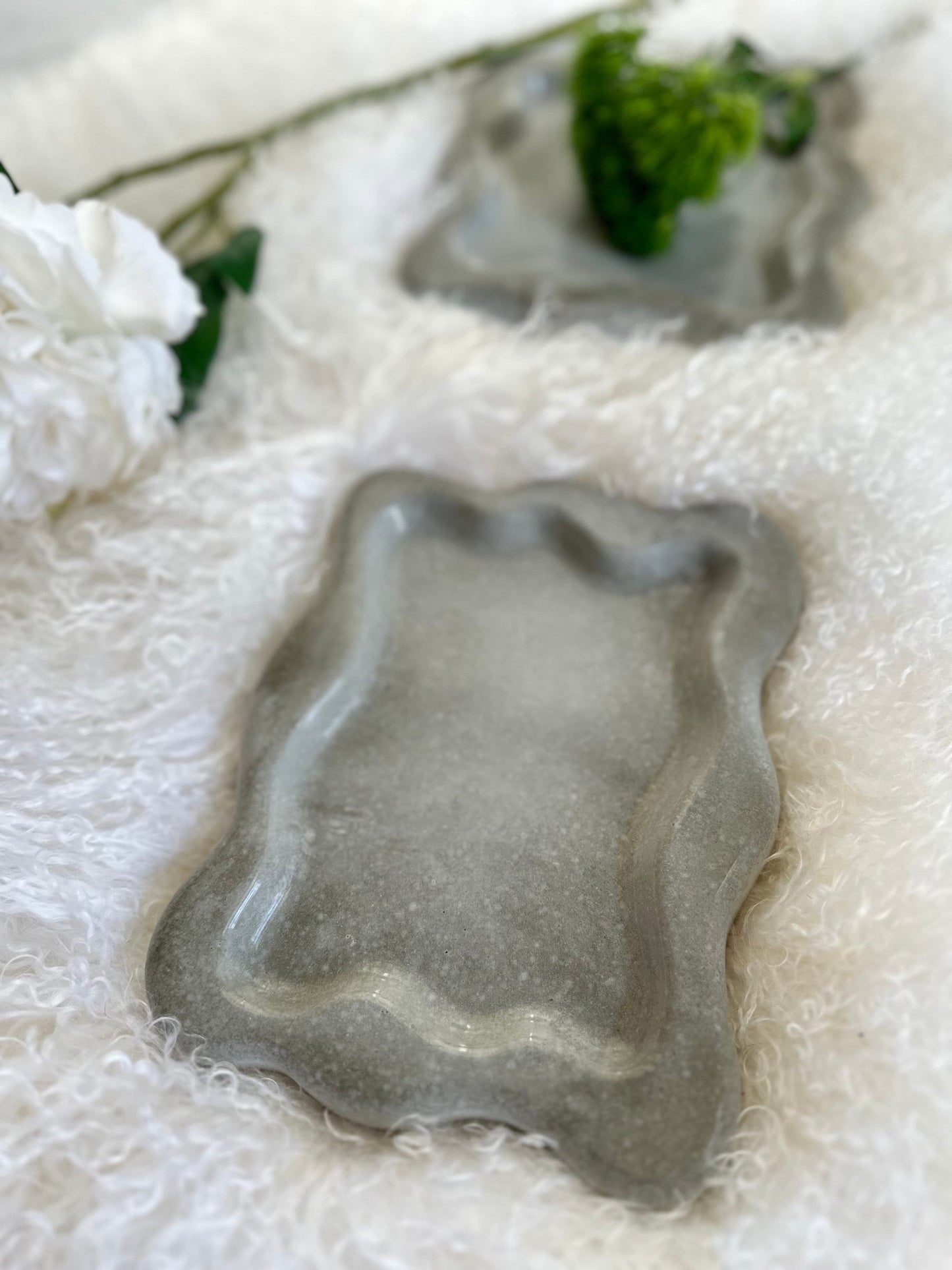 Wavy Concrete Tray