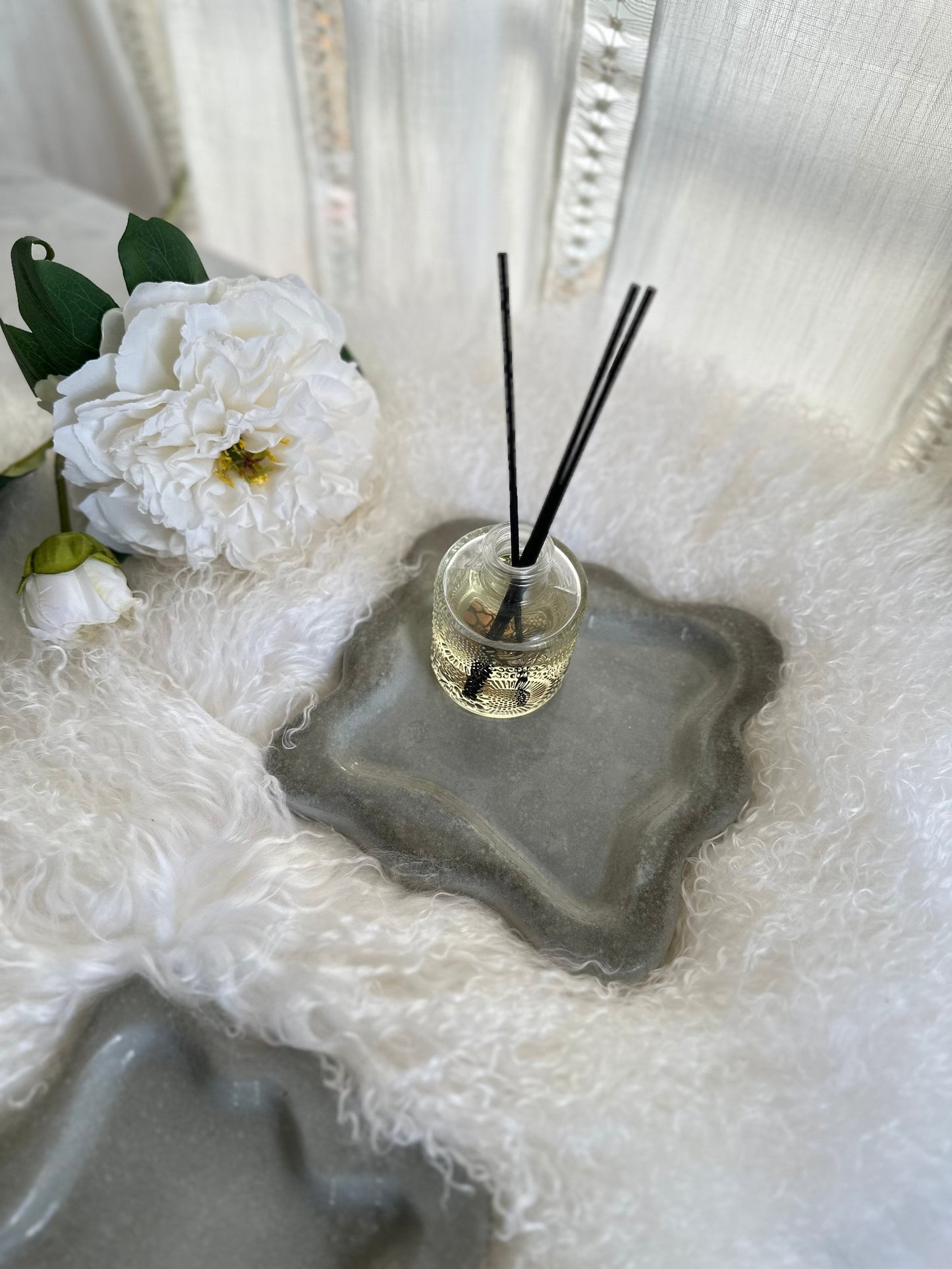 Wavy Concrete Tray