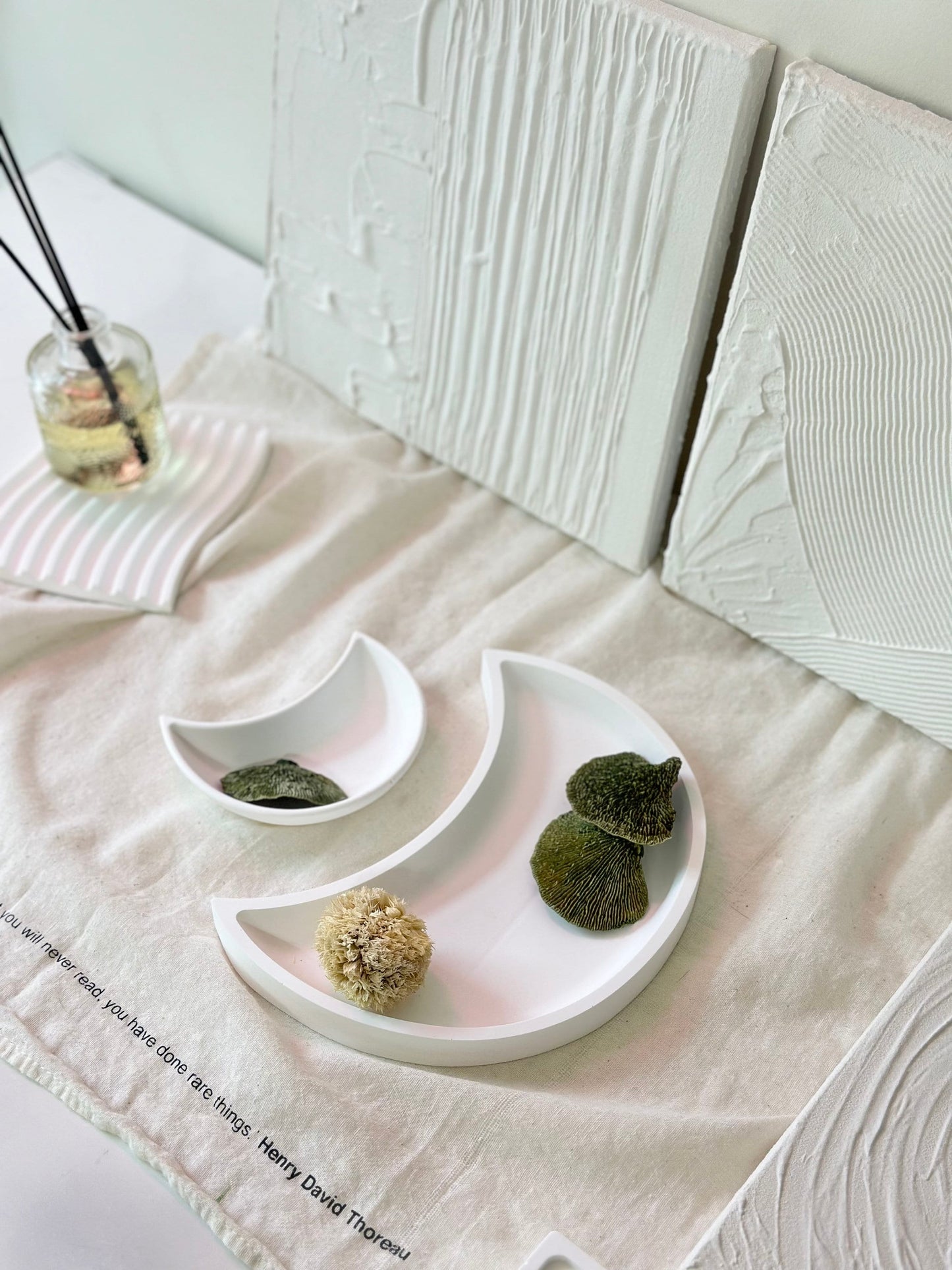 Moon Concrete Tray