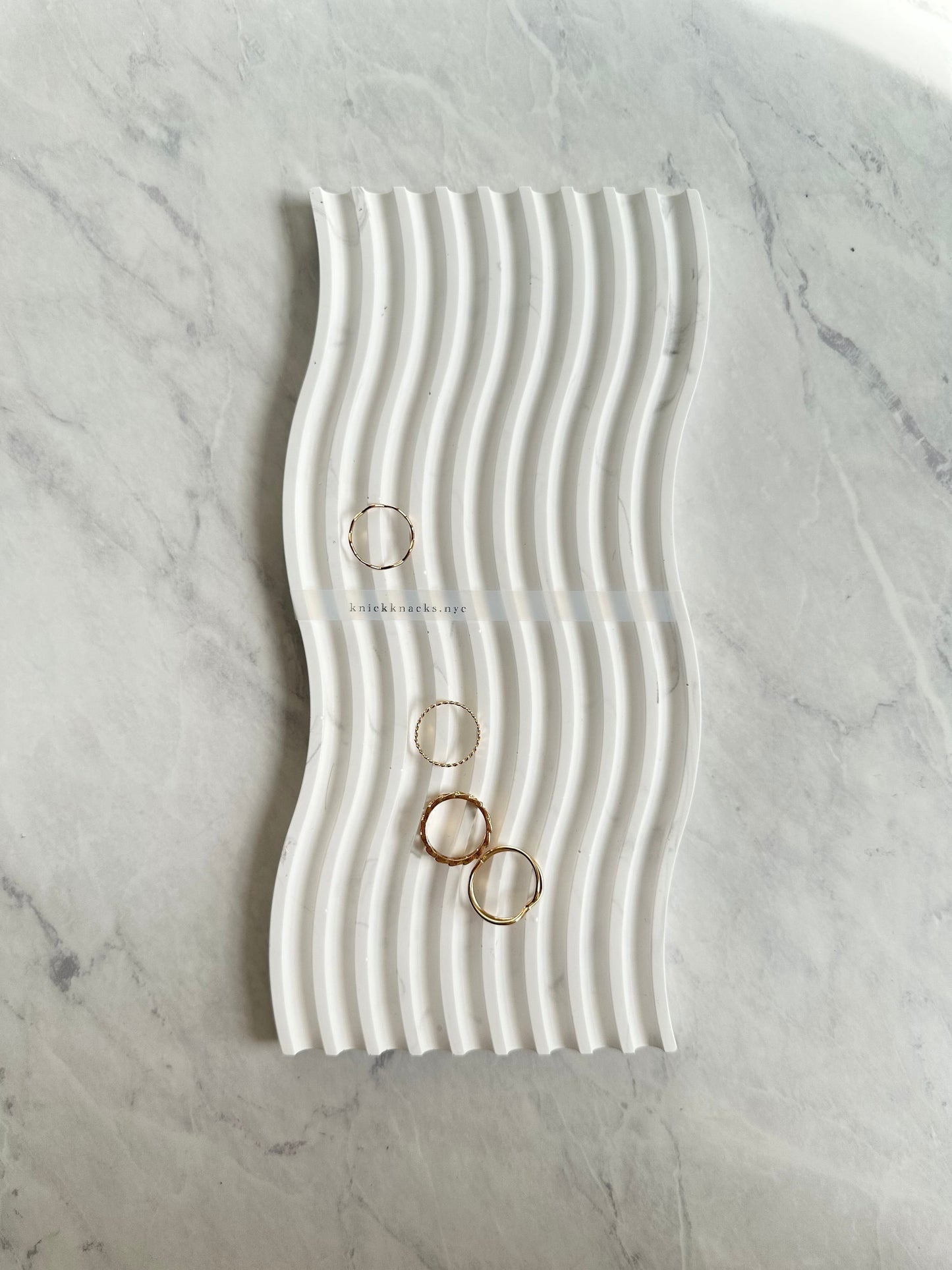 Wavy Marble Pattern Tray