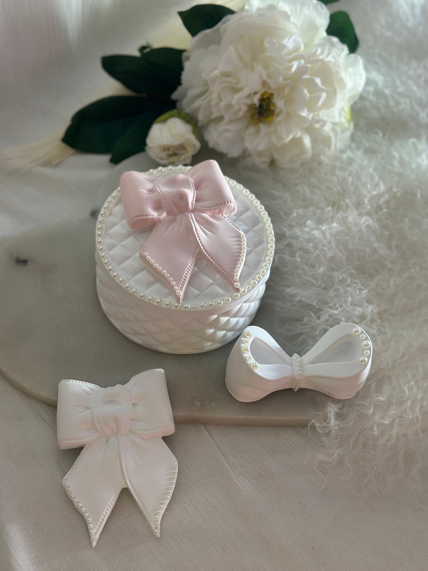 Pearl Bow Trinket Box