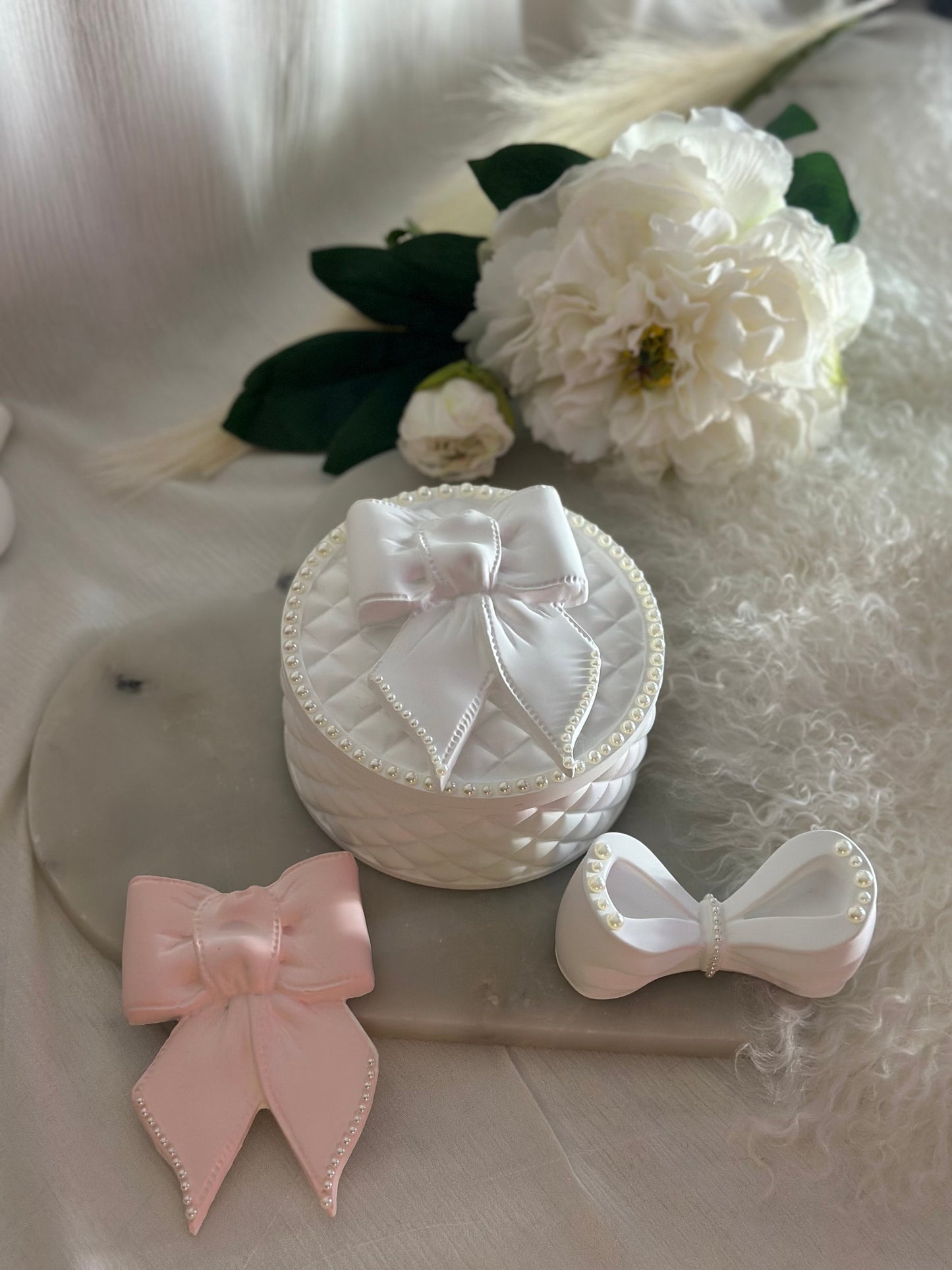 Pearl Bow Trinket Box