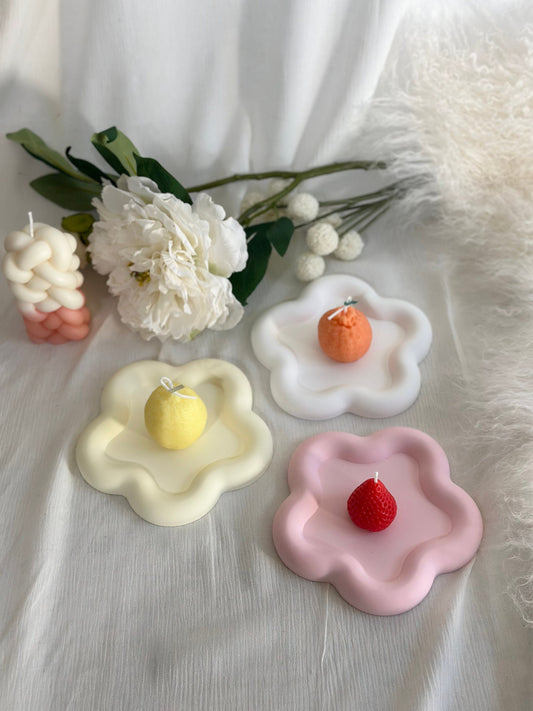 Wavy Flower Shaped Tray