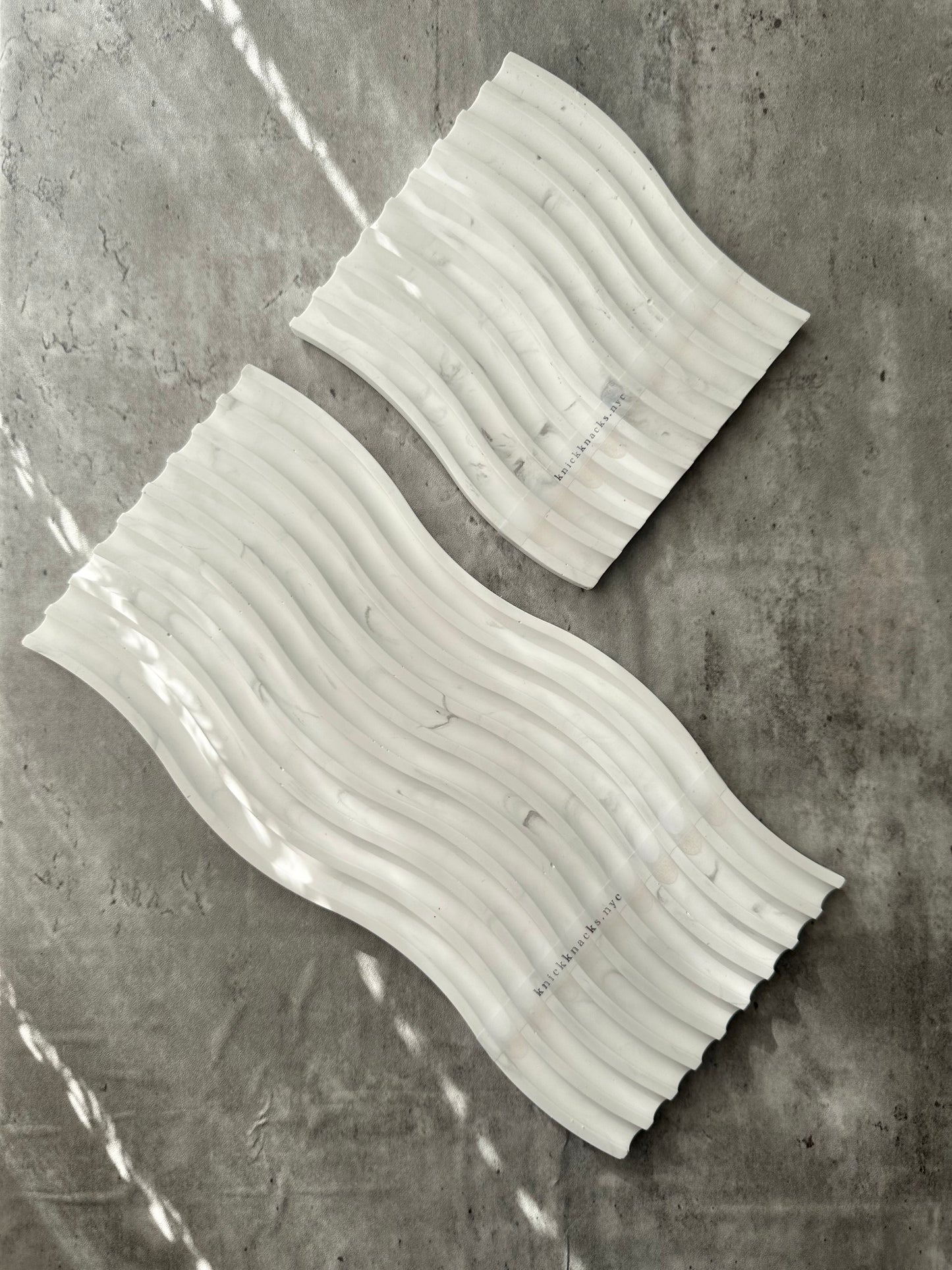 Wavy Marble Pattern Tray