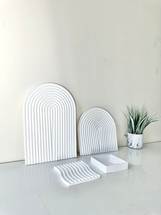 Rainbow Arch Ribbed Tray