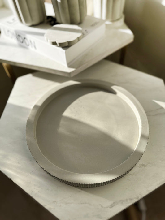 Fluted Edge Concrete Tray