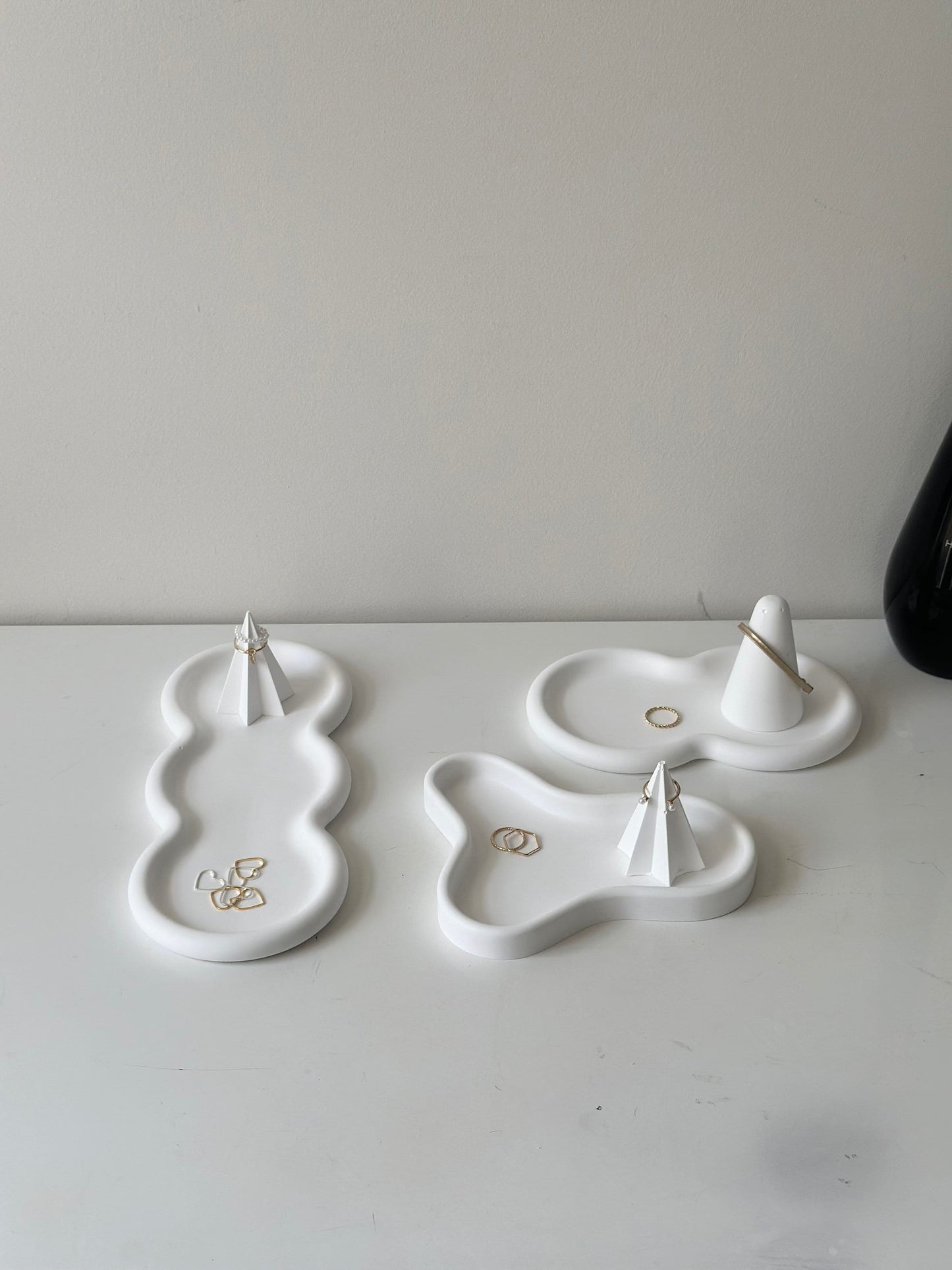 Circle Plaster Trays with Jewelry Holders