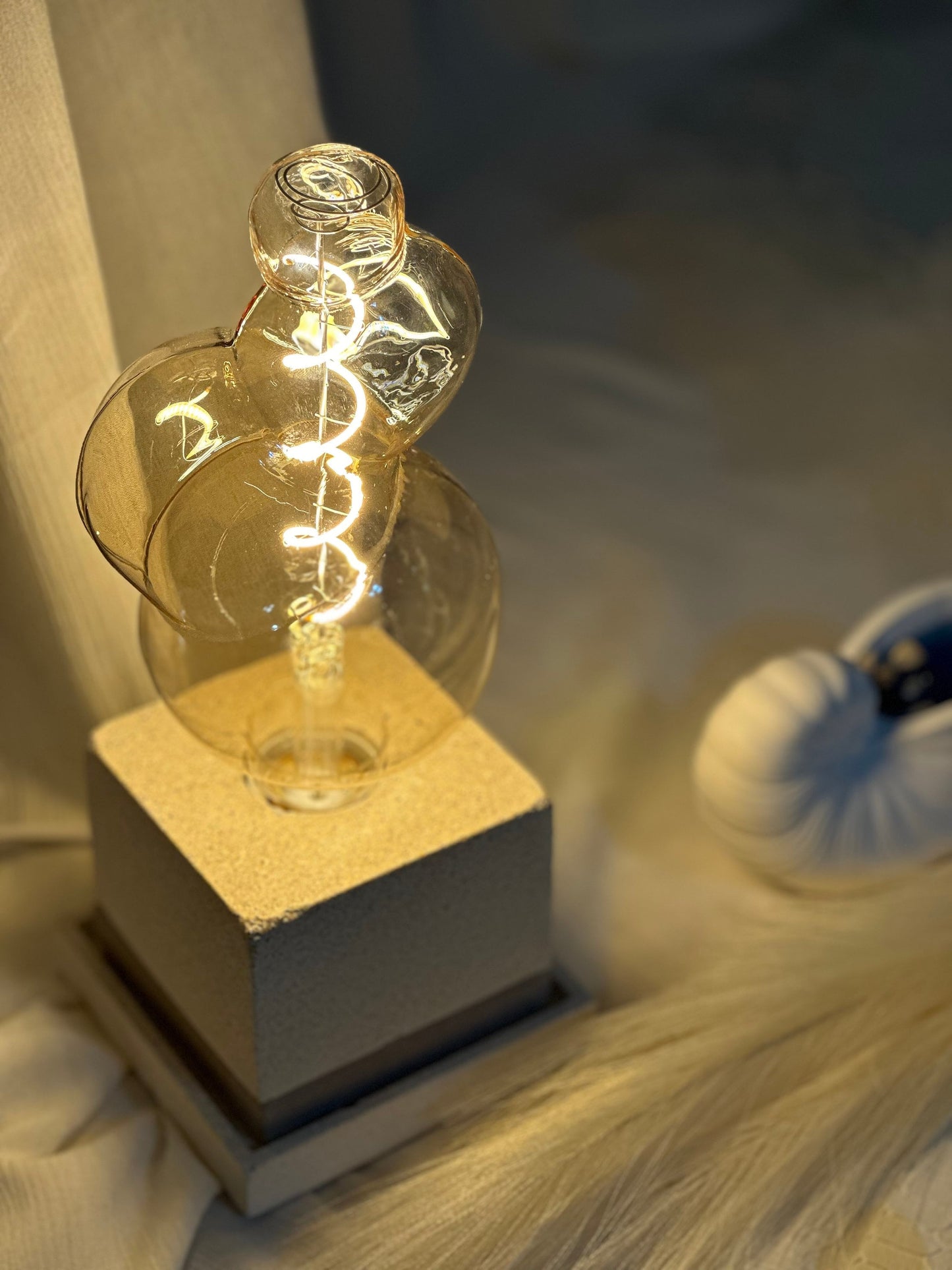 Bubble Table Lamp
